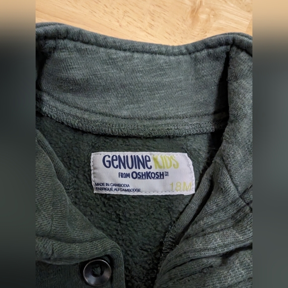 3/$30. OshKosh. Genuine Kids from Oshkosh fleece Jacket. Size 18 Months - Picture 2 of 6